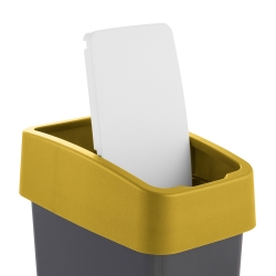 פח אשפה מגני 10 ליטר בקאפרי בצבע צהוב עם מכסה פתוח לפתיחה - 