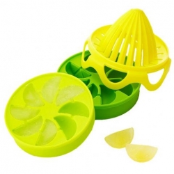 Ice cube trays with citrus squeezer  - for citrus-flavoured ice cubes