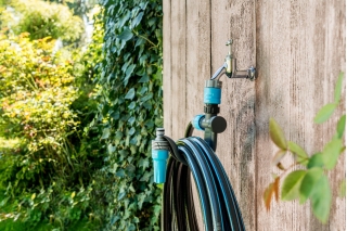 Garden hose hanger with a tap connector - CELLFAST