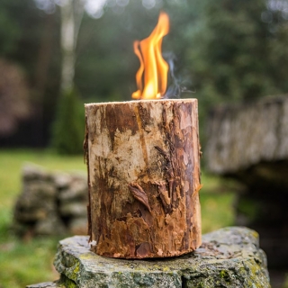 Sodo žvakė mediniame rąste - romantiškas fakelas jūsų sodui! - 