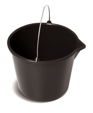 16-ti litrový plastový zahradní kbelík s nálevkou - 